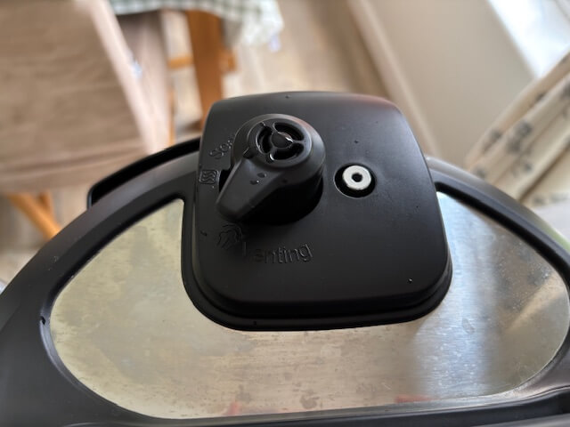 Valve set to Venting on lid
